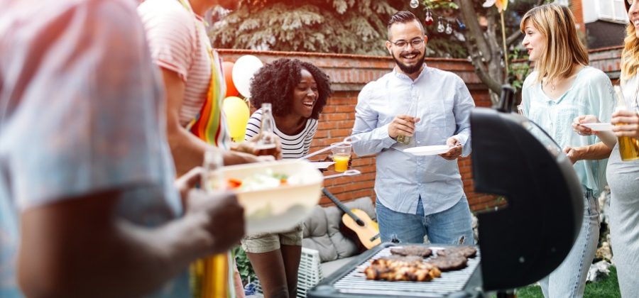 How to clean a BBQ for your next summer party