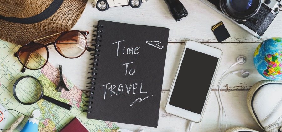 10 must-have travel essentials