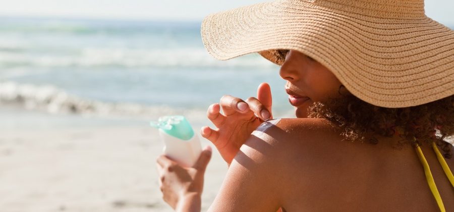 How to apply suncream