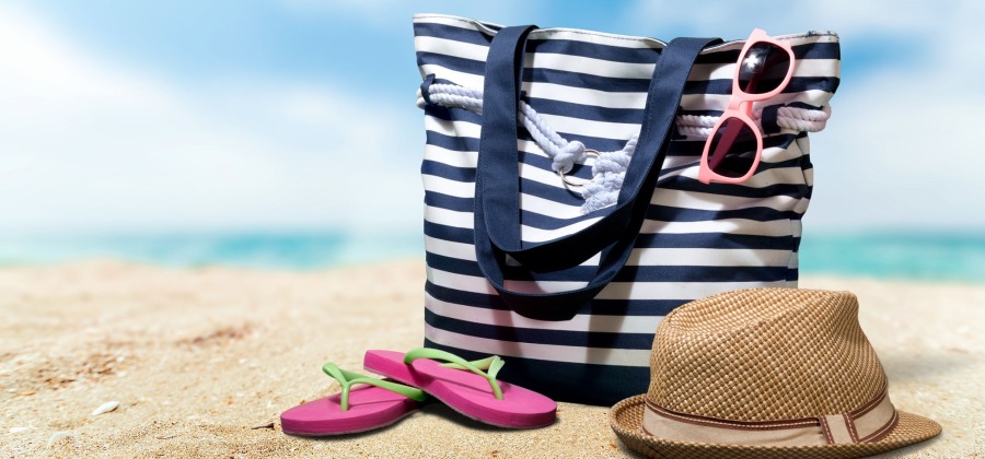 5 trending essentials you need for the beach
