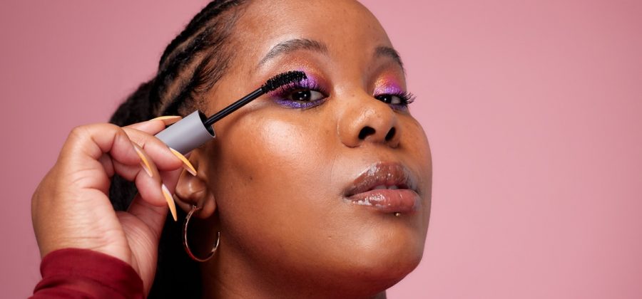 What is mascara cocktailing?