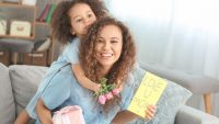 Pamper Your Mum: Budget-Friendly Beauty Gifts She’ll Love