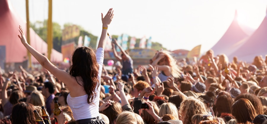 Festival Beauty Kit: 10 Affordable Essentials You Need