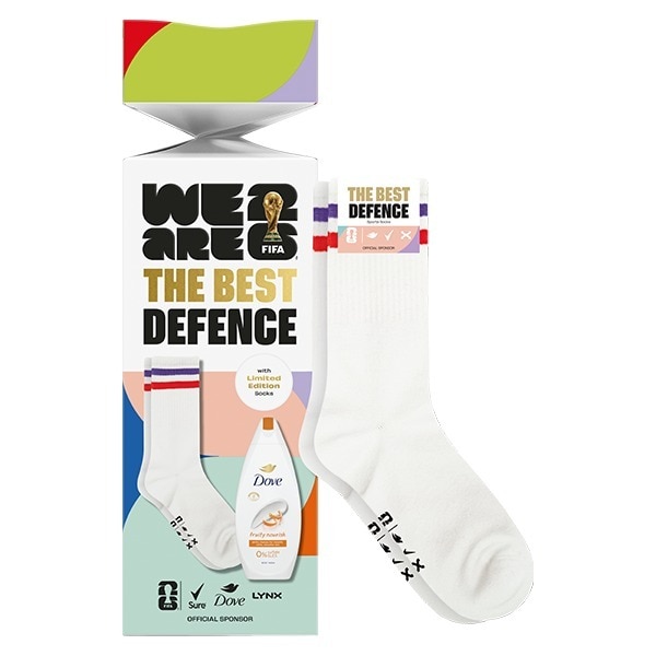 Dove Fan Fav Fifa Cracker Gift Set