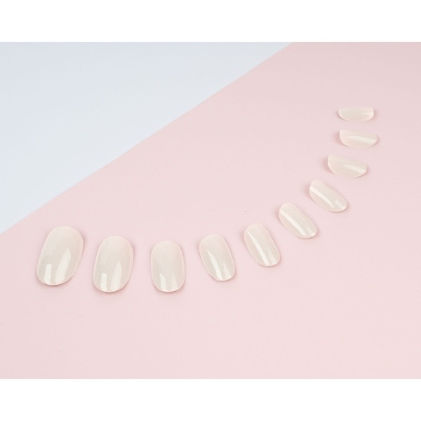 Invogue Classic Nude Oval Nails (24 Pieces)