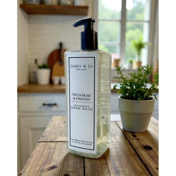 James Jo Wild Pear And Freesia 500ml Handwash